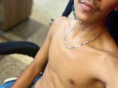 AndrewRock - male webcam at xLoveCam