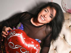 AnneAlissa - female with black hair webcam at LiveJasmin