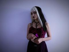 AngelBlake - female with brown hair webcam at LiveJasmin