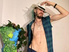 AngelDamianArt - male webcam at xLoveCam