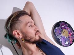 AngelDamianArt from xLoveCam