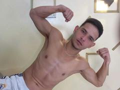 AngelDusstt from xLoveCam