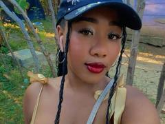 AngelFadul - female with black hair and  big tits webcam at xLoveCam