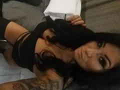 nicholebella1 - female with brown hair and  big tits webcam at ImLive