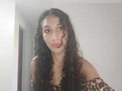 AngelRosa69 - female with brown hair webcam at xLoveCam