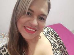 AngelaBrowm - female with brown hair and  big tits webcam at xLoveCam
