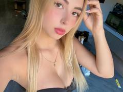 AngelaDeker - female webcam at xLoveCam