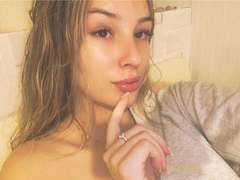 AngelaLuxe - blond female with  big tits webcam at xLoveCam