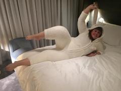 WonderDo - blond female with  big tits webcam at ImLive