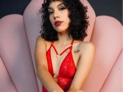 AngelicaHills - female with black hair webcam at xLoveCam