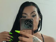 Angeliiss - shemale webcam at xLoveCam