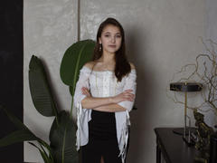 AngelikaFaber - female with brown hair webcam at LiveJasmin