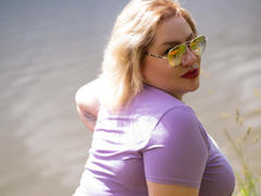 AngelinaGlam - blond female with  big tits webcam at xLoveCam