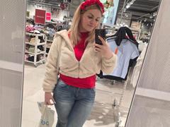 Angelina-Joline1-hot - blond female webcam at xLoveCam