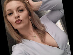 Angelina-Joline1-hot from xLoveCam