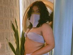 AngelithaParker - female with black hair webcam at xLoveCam