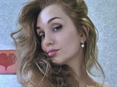 Angelovna - female webcam at xLoveCam
