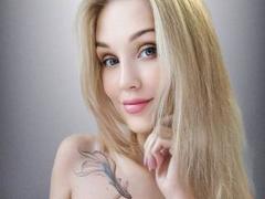 Angelovna - female webcam at xLoveCam