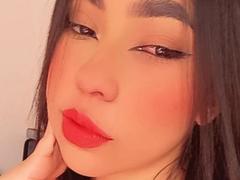 Angeles69v - female with black hair webcam at xLoveCam