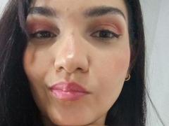 AngelyeRoss - female webcam at xLoveCam