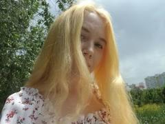 AnikaAndFrank - couple webcam at ImLive