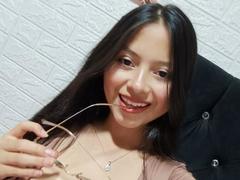 AnittaRouses - female with black hair webcam at xLoveCam