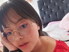 AnittaRouses - female with black hair webcam at xLoveCam