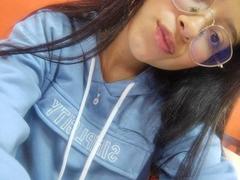 AnittaRouses - female with black hair webcam at xLoveCam