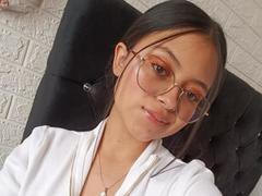 AnittaRouses - female with black hair webcam at xLoveCam