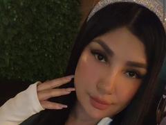 MattaP - female with black hair and  big tits webcam at xLoveCam