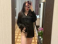 AnnSweer - female with black hair webcam at xLoveCam