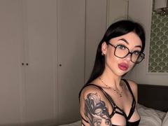AnnaBlack69 from xLoveCam