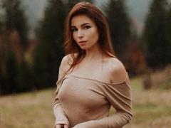AnnaBlossom-hot - female with black hair webcam at xLoveCam