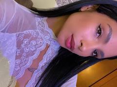 AnnaSerna - female with black hair webcam at LiveJasmin