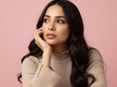 AnnaSerna - female with black hair webcam at LiveJasmin