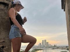 AnnaJaimes - blond female with  big tits webcam at xLoveCam