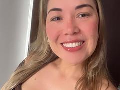 AnnaJaimes - blond female with  big tits webcam at xLoveCam