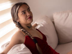 AnnaLadera - female with brown hair and  big tits webcam at xLoveCam