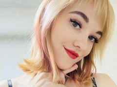 AnnaMalins69 - female webcam at xLoveCam
