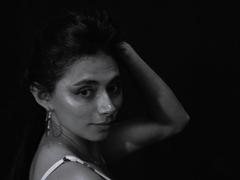 AnnaMooree - female with black hair and  big tits webcam at xLoveCam