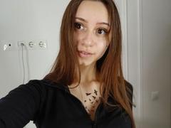 AnnaPearl - female webcam at xLoveCam