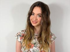 AnnaTasty - blond female webcam at xLoveCam