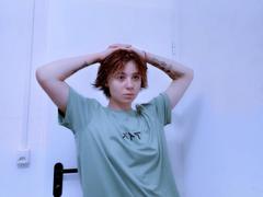 AnnaWestt - female with brown hair webcam at xLoveCam