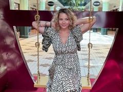 Anna-Lena-Sofia-hot - blond female webcam at xLoveCam