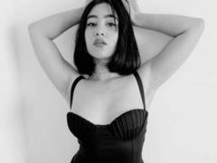 NannaKomatsu - female with black hair webcam at LiveJasmin