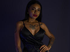 AnneRoa - female with black hair and  big tits webcam at LiveJasmin