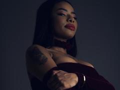 AnneRoa - female with black hair and  big tits webcam at LiveJasmin