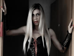 AnnesWhite - blond female with  big tits webcam at xLoveCam