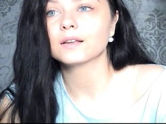 Anacconda - female with black hair webcam at xLoveCam