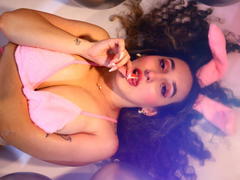 AnniCarter - female webcam at xLoveCam